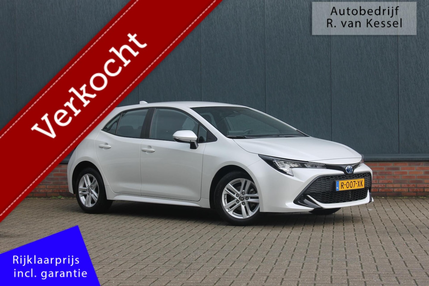 Toyota Corolla - 1.8 Hybrid Active I 1e Eig. I White Pearl I Carplay I NL-auto - AutoWereld.nl