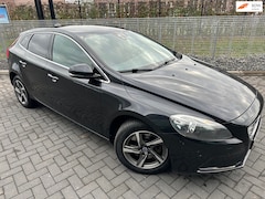 Volvo V40 - 2.0 D4 R-Design Business / Navi / PDC / Clima / Cruise