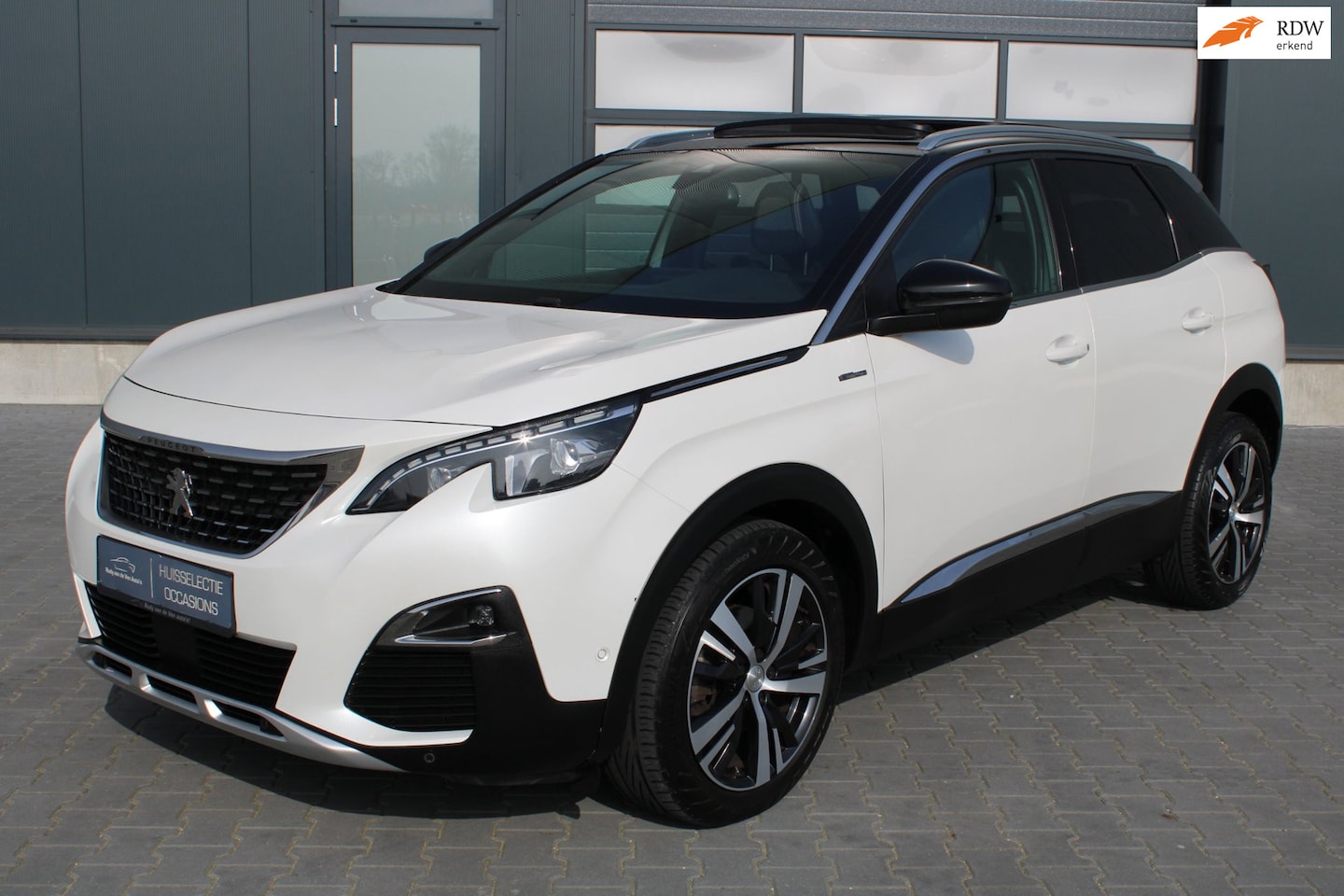 Peugeot 3008 - 1.2 PureTech GT Line Schuifdak - AutoWereld.nl