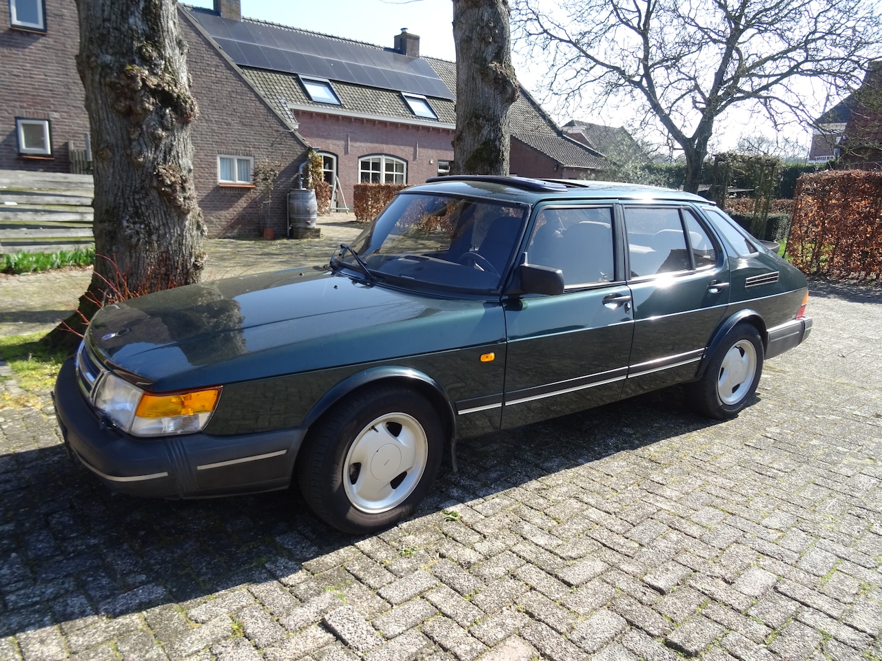 SAAB 900 I U9