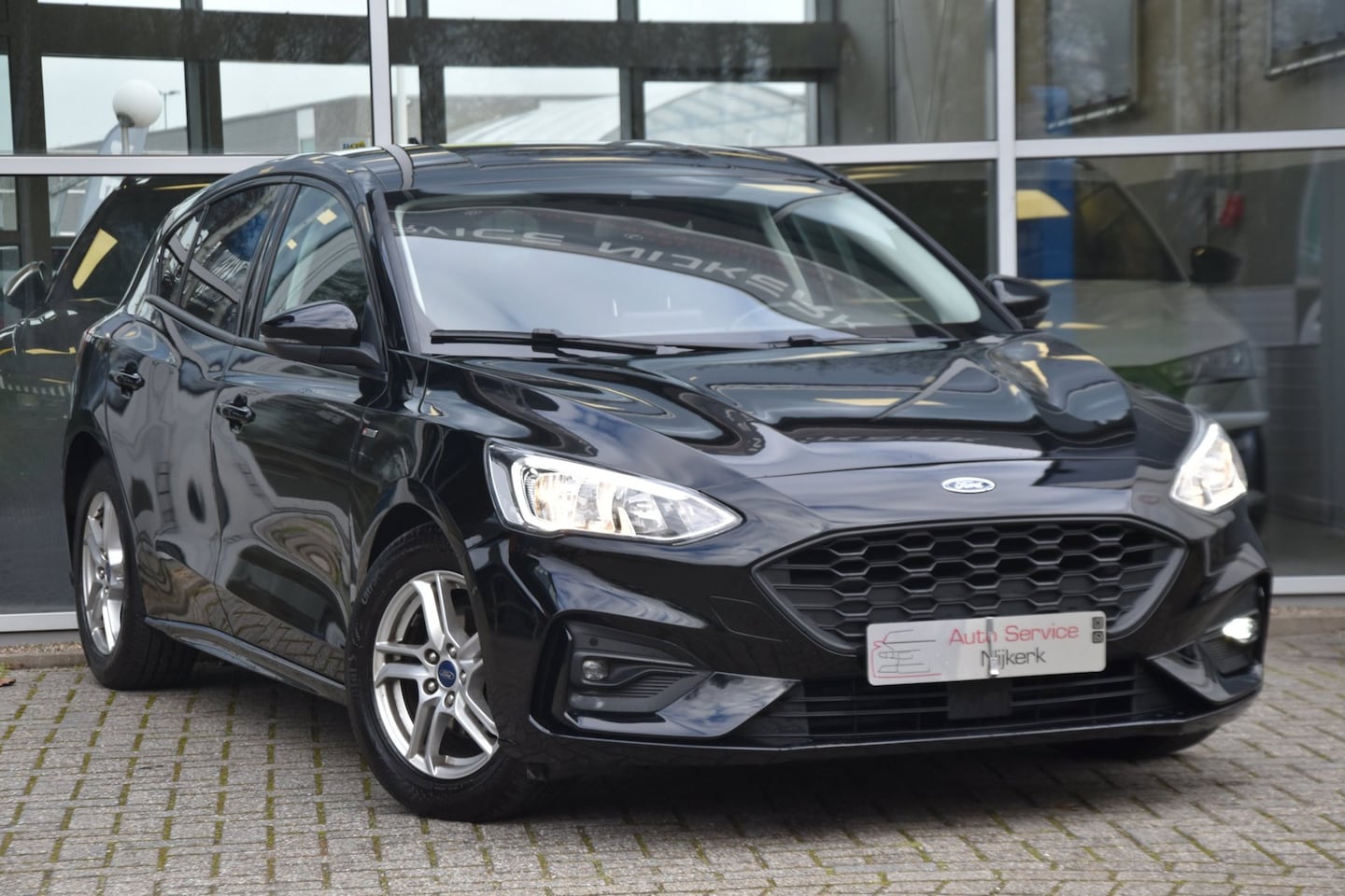 Ford Focus - 1.5 EcoBlue ST Line Business Aut. Airco Led Nav. Camera + Inruil Mogelijk - AutoWereld.nl