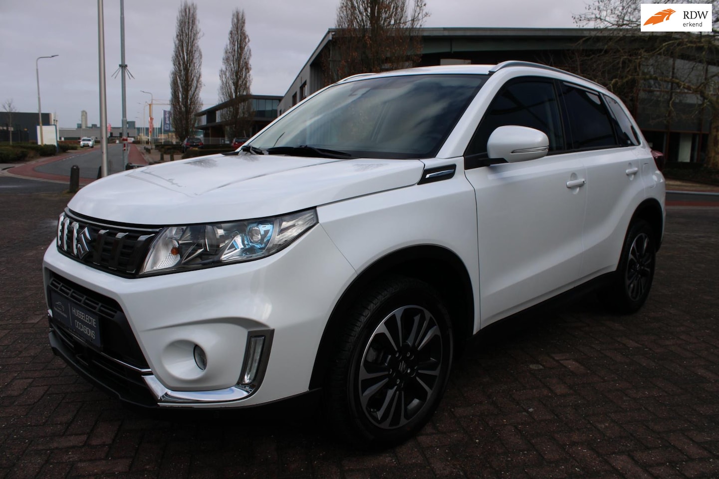 Suzuki Vitara - 1.4 BoosterJet Top 4x2 NAVIGATIE Xenon Stoelverwarming - AutoWereld.nl