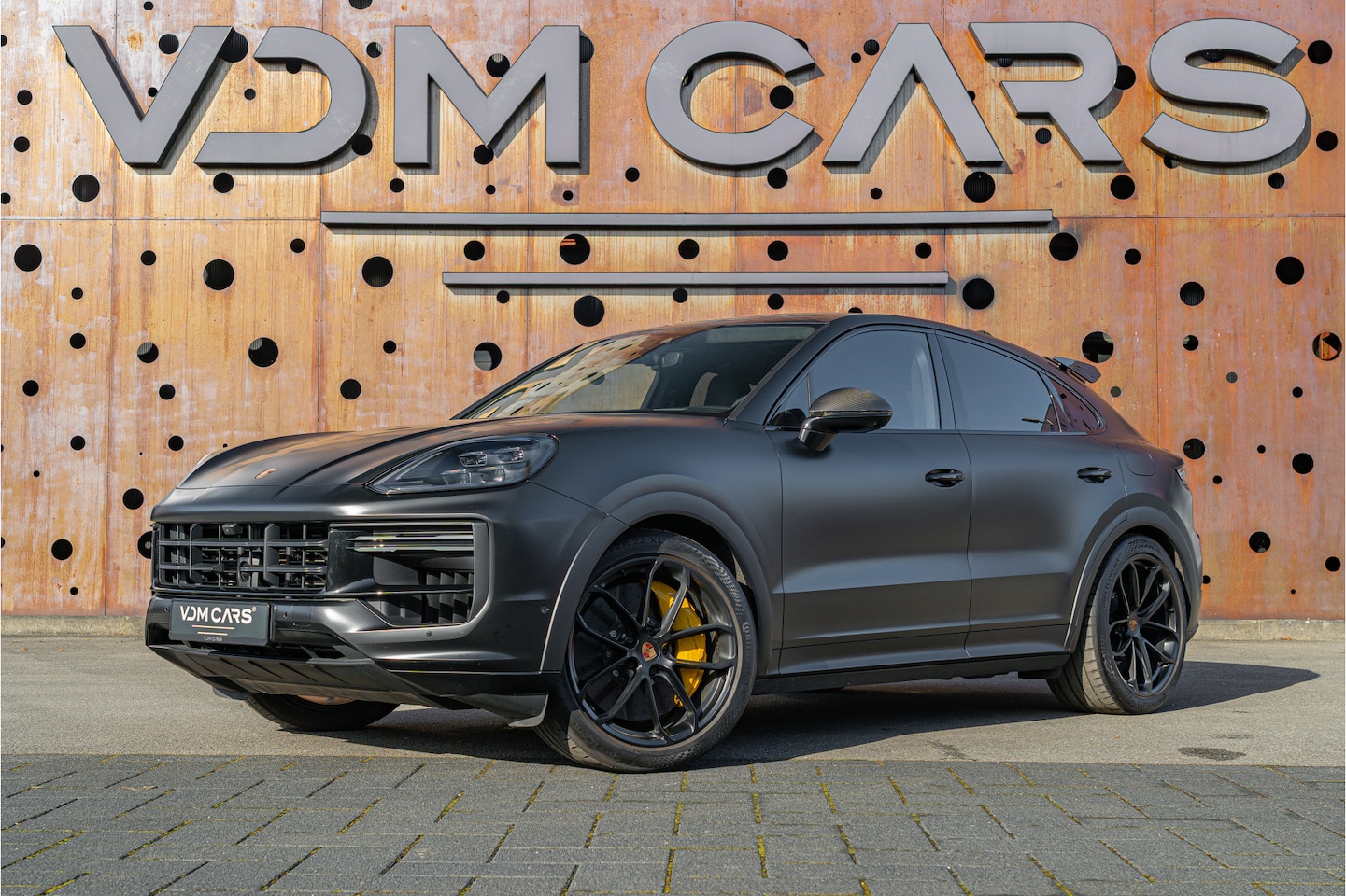 Porsche Cayenne Coupé - 4.0 Turbo E-Hybrid GT | PPF MAT | Bijrijdersdisplay | CARBON | PCCB | HUD - AutoWereld.nl