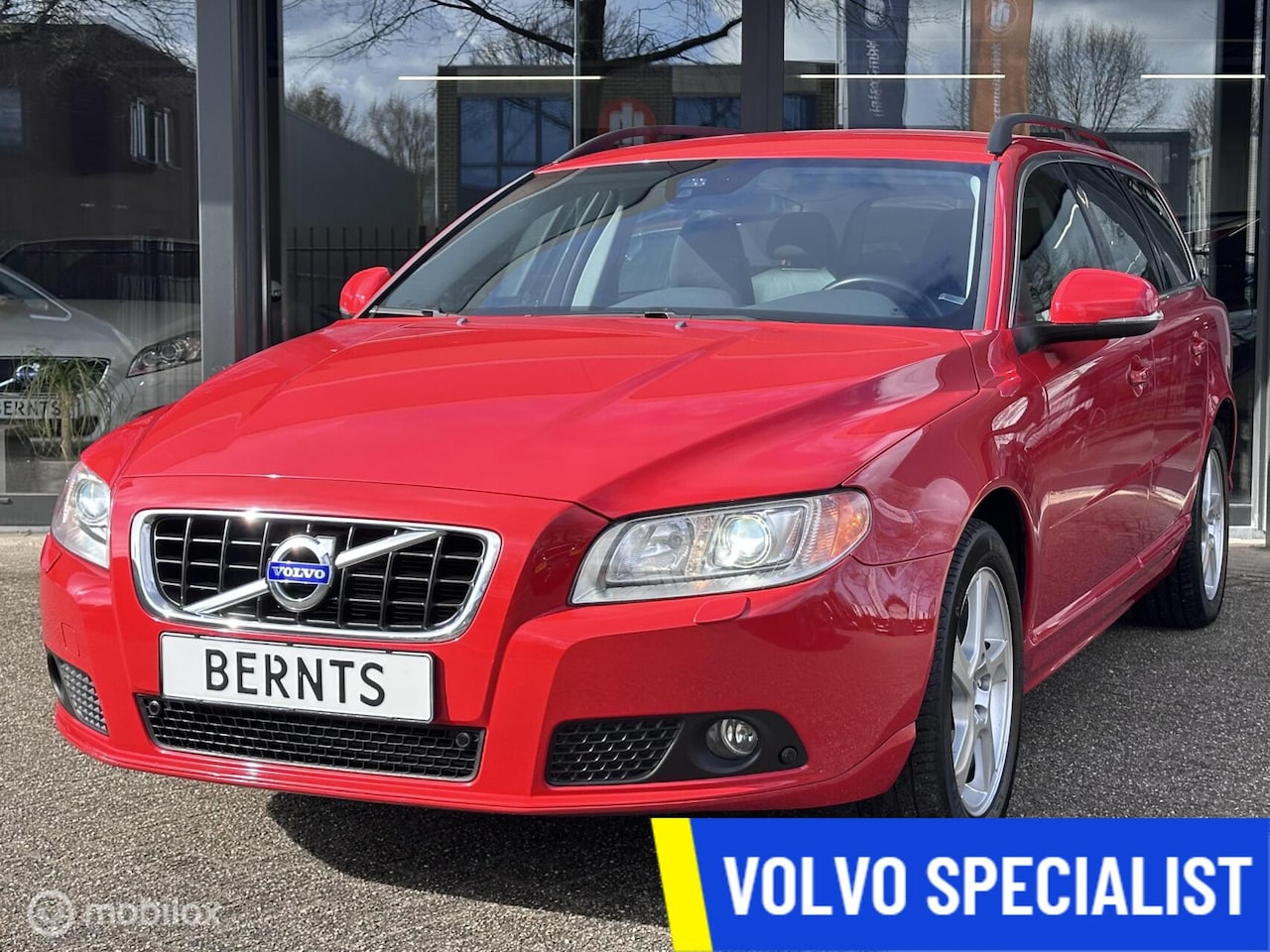 Volvo V70 - T5|5 Cilinder|Automaat|Connected Touch|Stoelverwarming|Navi|Bluetooth - AutoWereld.nl