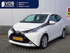 Toyota Aygo - 1.0 VVT-i x-play Navigatie | Camera | Airco | NAP