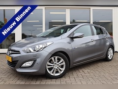 Hyundai i30 - 1.6 GDI i-Catcher, Navigatie, Cruise Control, Airco, Camera, Trekhaak Afneembaar, PDC V+A,