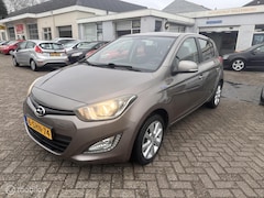 Hyundai i20 - 1.2i i-Deal