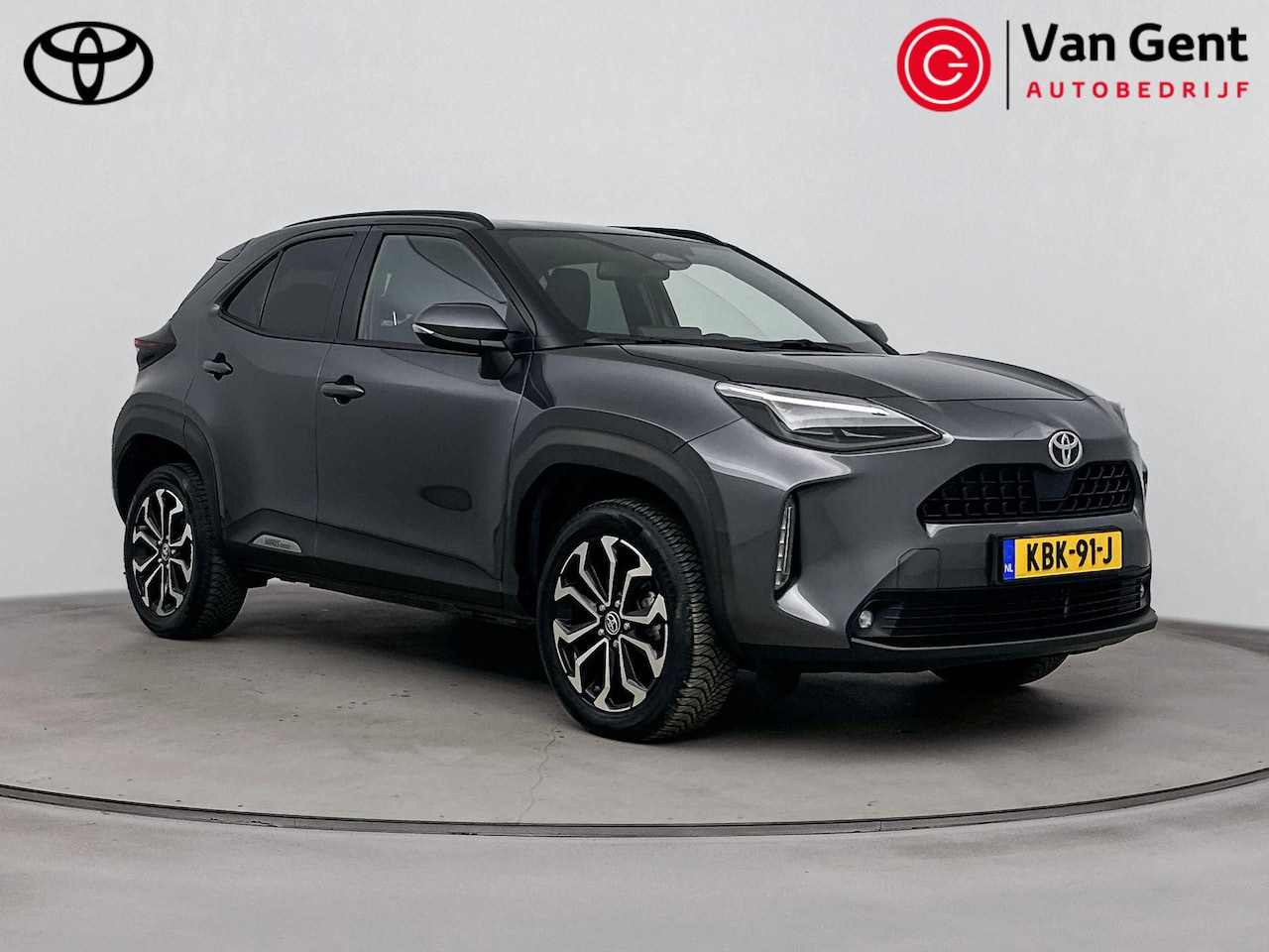 Toyota Yaris Cross - 1.5 Hybrid Dynamic | Apple Carplay / Android Auto | Stoel-/stuurverwarming | Verwarmbare v - AutoWereld.nl