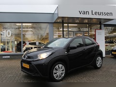 Toyota Aygo X - PLAY 5-DEURS NL-AUTO APPLE/ANDROID DAB+ AD-CRUISE AIRCO CAMERA