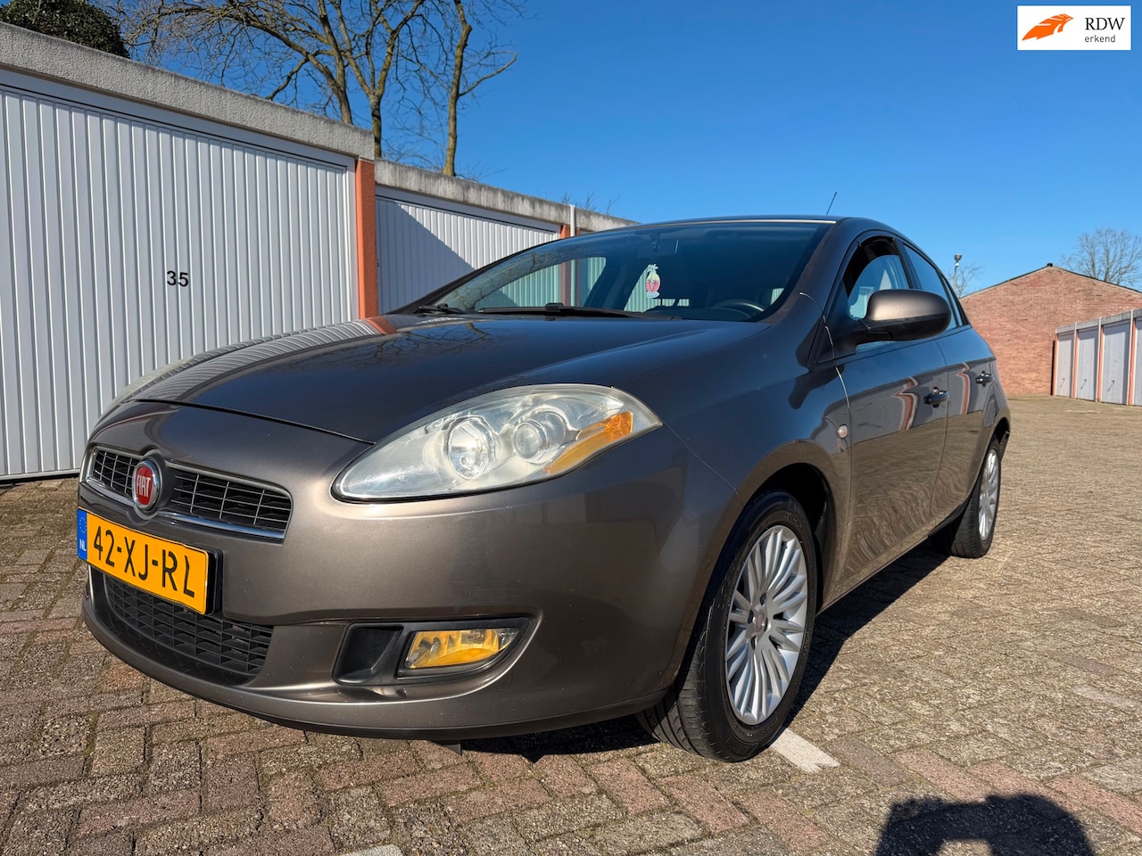 Fiat Bravo - 1.4 Airco, Lm velgen, 5 deurs - AutoWereld.nl