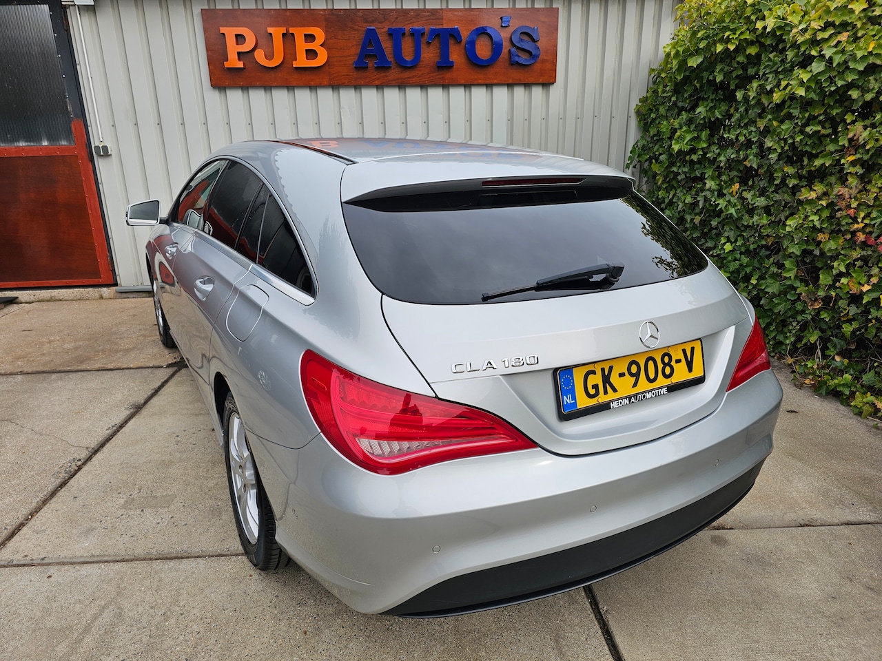Mercedes-Benz CLA-klasse Shooting Brake - 180 Ambition Dealer onderhouden!