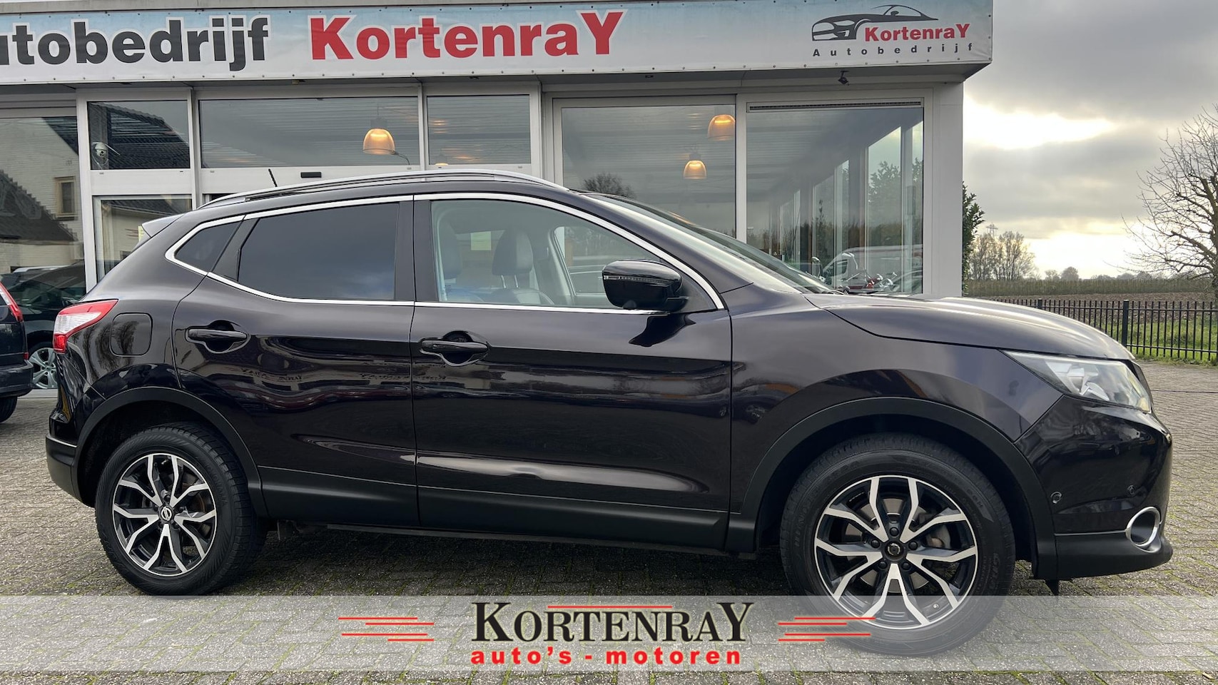 Nissan Qashqai - 1.6 Tekna Navi,Leder,Panorama,Airco,Cruise-Control,Xenon, Enz !! - AutoWereld.nl