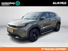 Toyota Urban Cruiser - Dynamic 61 kWh | Land Breeze Green | Demo