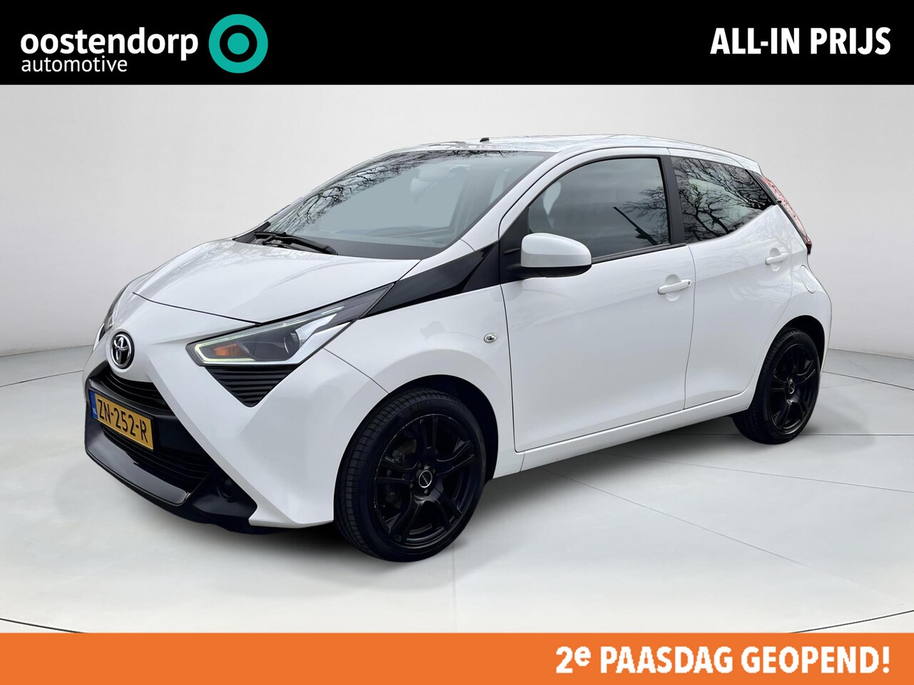 Toyota Aygo - 1.0 VVT-i x-play | 5 deurs | Airconditioning | Parkeercamera | Bluetooth | Licht metalen v - AutoWereld.nl