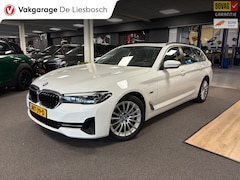 BMW 5-serie Touring - 520e Business Edition Plus / leder /camera / panorama-dak / head-up