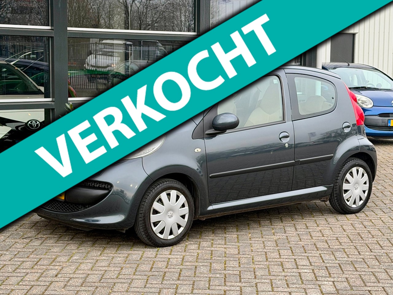 Peugeot 107 - 1.0-12V XS Lage kmstand 5 deurs NAP APK !! - AutoWereld.nl