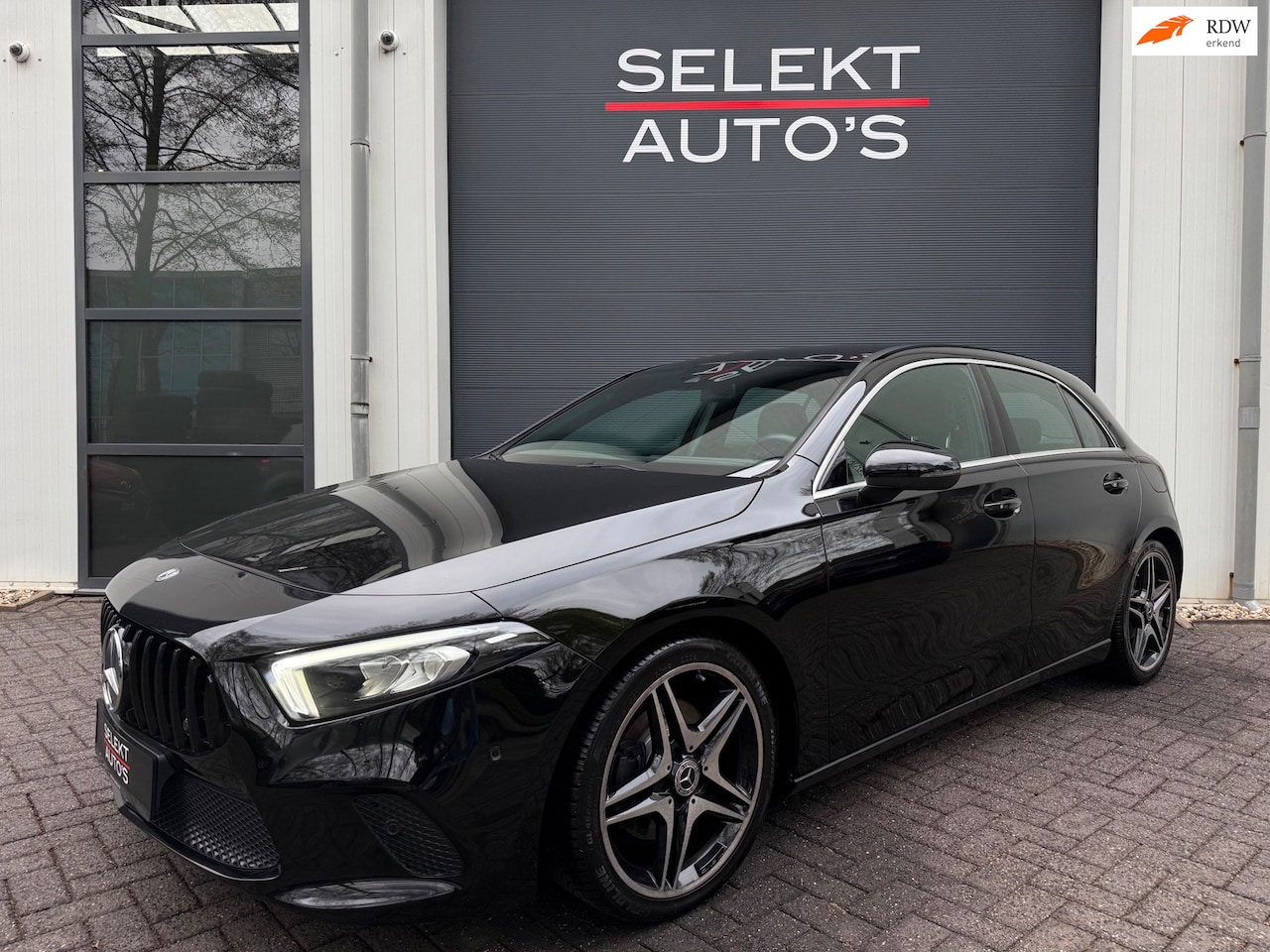 Mercedes-Benz A-klasse - 200 Premium Automaat 163 Pk Cruise/Climate/Camera/19 Inch/PDC/Leder/Navi/Bluetooth/LED/Apk - AutoWereld.nl