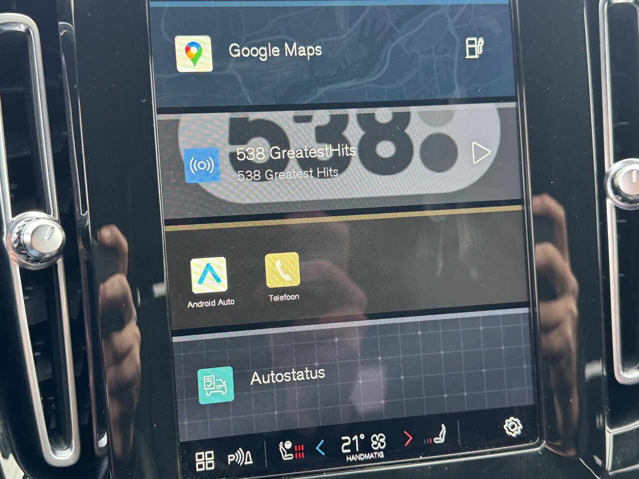 Volvo XC40 - Recharge P8 AWD R-Design NL-AUTO | TREKHAAK | GOOGLE NAVI - AutoWereld.nl