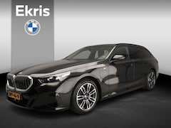 BMW 5-serie Touring - 520i M-Sportpakket / Camera / Panoramadak / LED / Alu wielen 19 inch