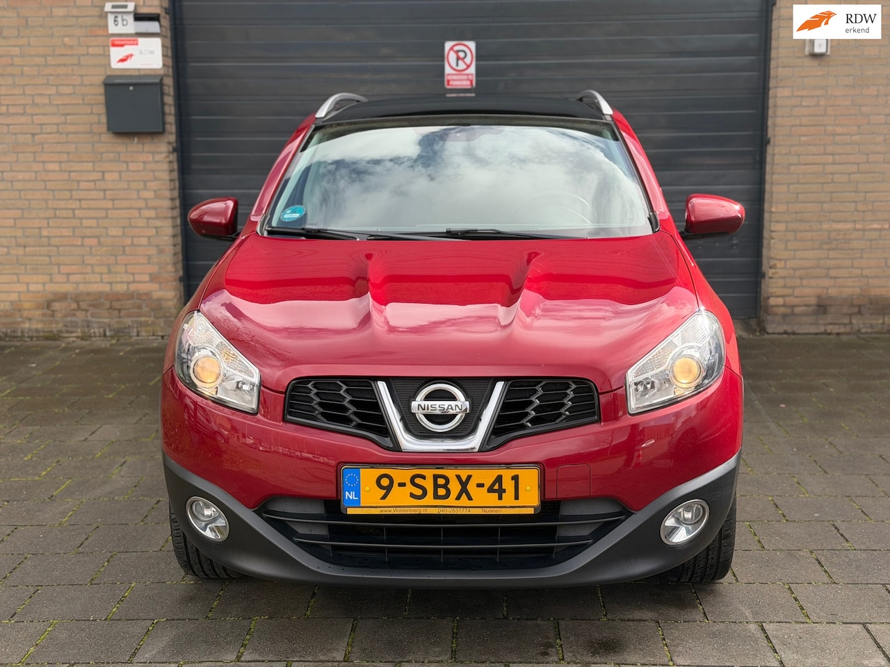 Nissan Qashqai - 1.6 Connect Edition Apk Clima Pano cruise Control Navi trekhaak - AutoWereld.nl