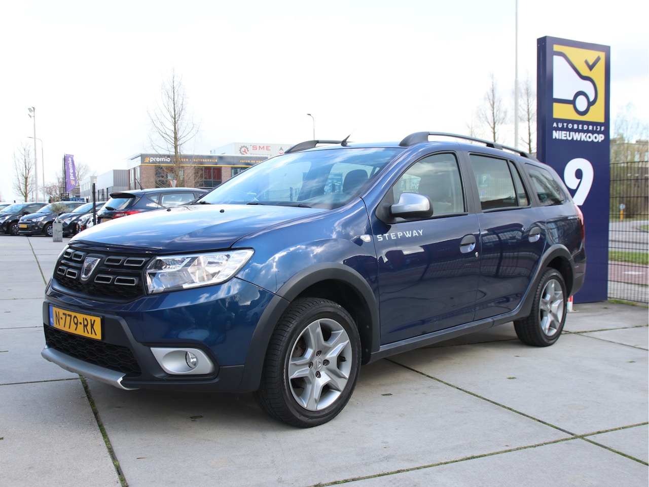 Dacia Logan MCV - 0.9 TCe Tech Road Automaat, Camera, Airco, Trekhaak Prijspakker! - AutoWereld.nl