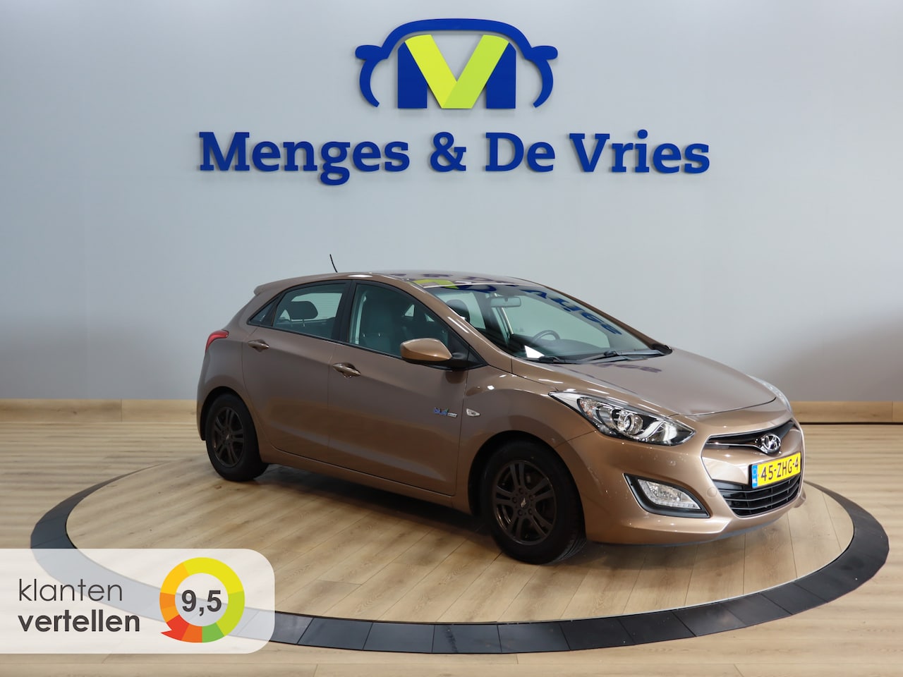 Hyundai i30 - 1.6 GDI i-Motion Airco | Trekhaak | Cruise Control | Parkeersensoren | NAP | Isofix - AutoWereld.nl