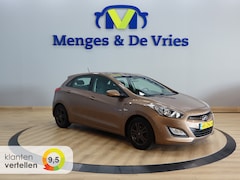 Hyundai i30 - 1.6 GDI i-Motion Airco | Trekhaak | Cruise Control | Parkeersensoren | NAP | Isofix