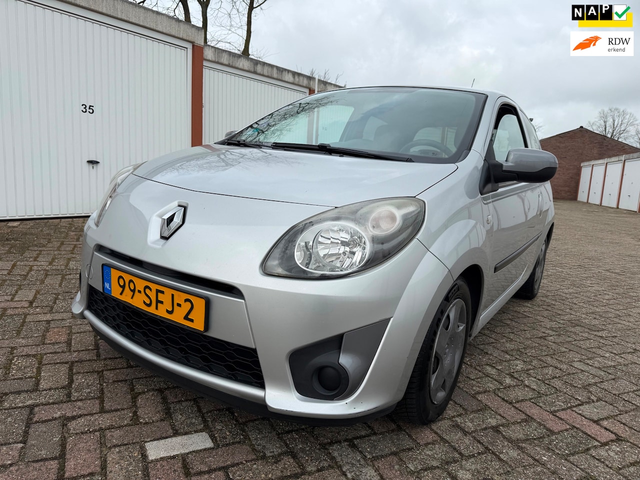 Renault Twingo - Airco, Lage nap, - AutoWereld.nl