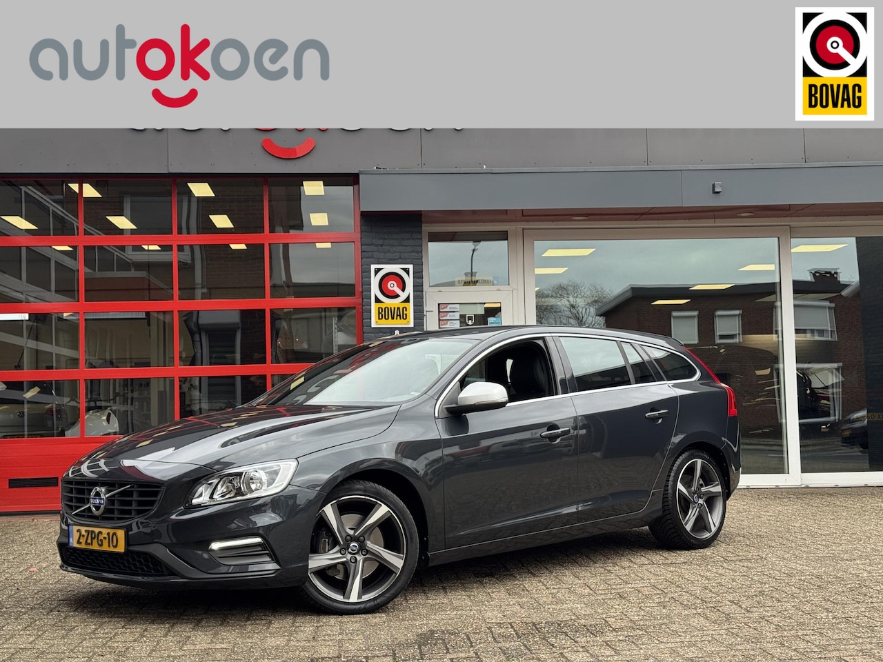 Volvo V60 - 2.0 T5 R-Design *TREKHAAK/T5/AUTOMAAT* - AutoWereld.nl