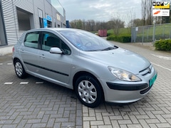 Peugeot 307 - 1.6-16V XT AUTOMAAT ?? 5 deurs topstaat distributie is vervangen ?? apk gekeurd trekhaak,