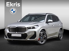 BMW iX1 - eDrive20 | M Sportpakket Pro | Panodak | Head-Up | Driving Assistant Plus | Harman Kardon