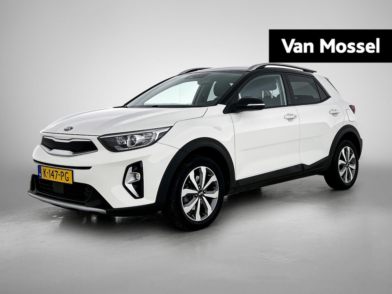 Kia Stonic - 1.0 T-GDi MHEV DynamicPlusLine | Apple Carplay / Android Auto | Navigatie | Camera | Clima - AutoWereld.nl