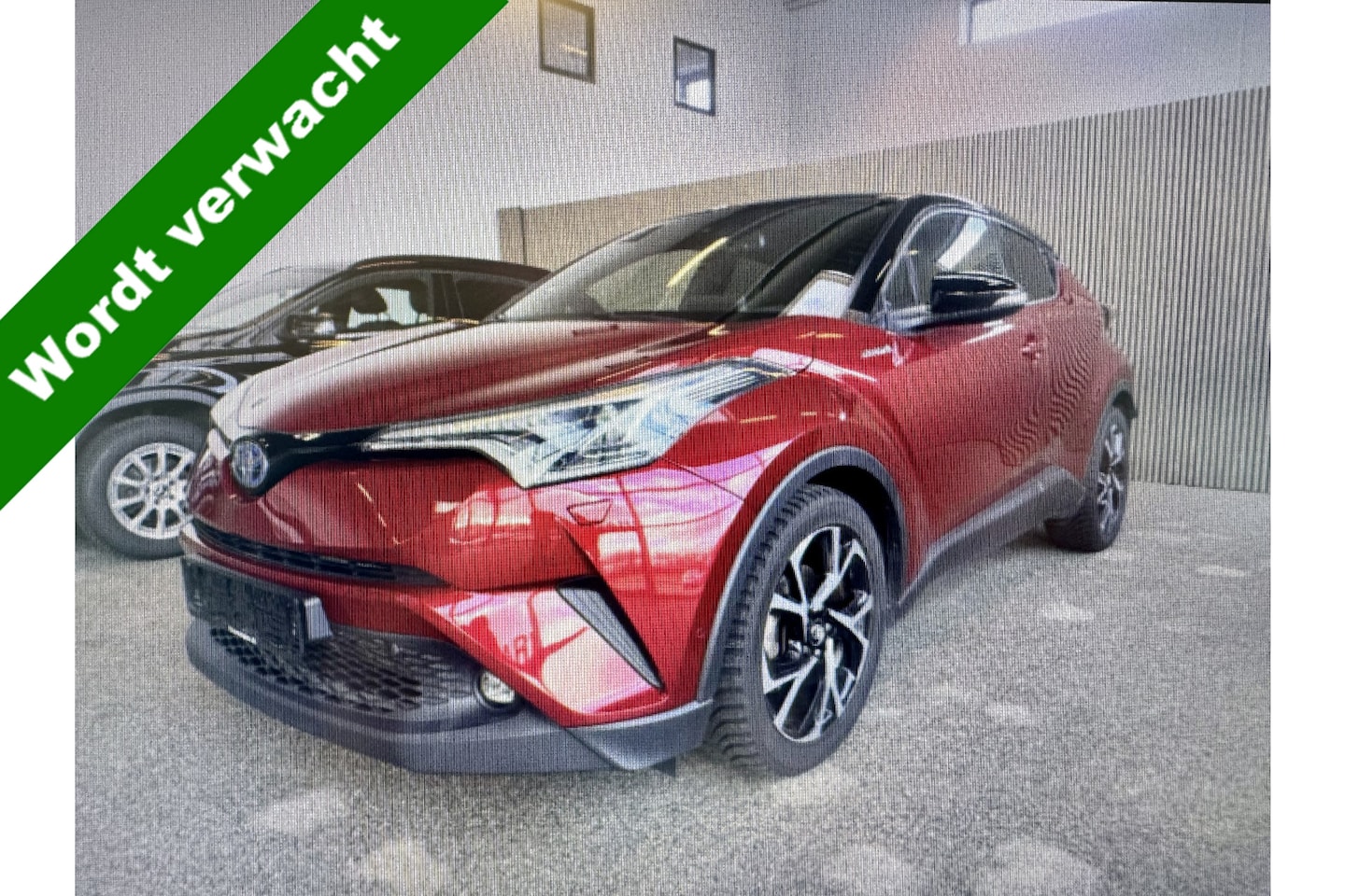 Toyota C-HR - 1.8 Hybrid Bi-Tone Premium | Camera | Cruise | Trekh.Afn.| % Bovag Occasion partner % - AutoWereld.nl