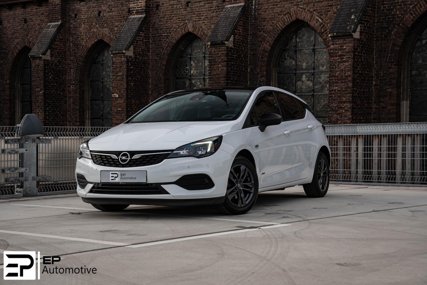 Opel Astra - 1.2 Design & Tech|Stoel&StuurVerwarm|AppleCarPlay - AutoWereld.nl
