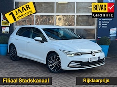Volkswagen Golf - 1.4 eHybrid Style | Achteruitrijcamera | Stoel/Stuur Verwarming |