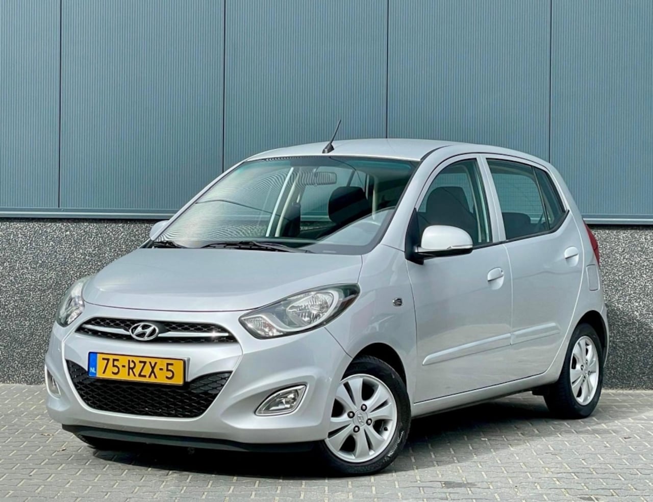 Hyundai i10 - 1.2 i-Catcher | Airco | Parkeersensoren | NAP - AutoWereld.nl