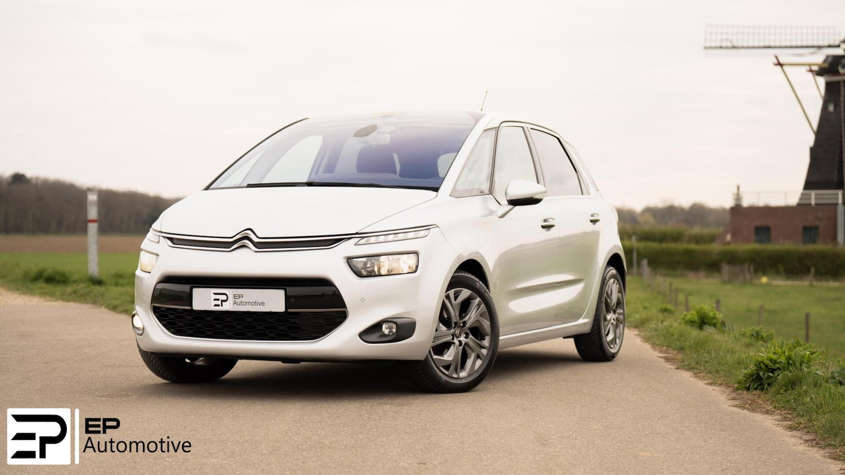 Citroën C4 Picasso - 1.6THP Business|Trekhaak|Allseason|Camera - AutoWereld.nl