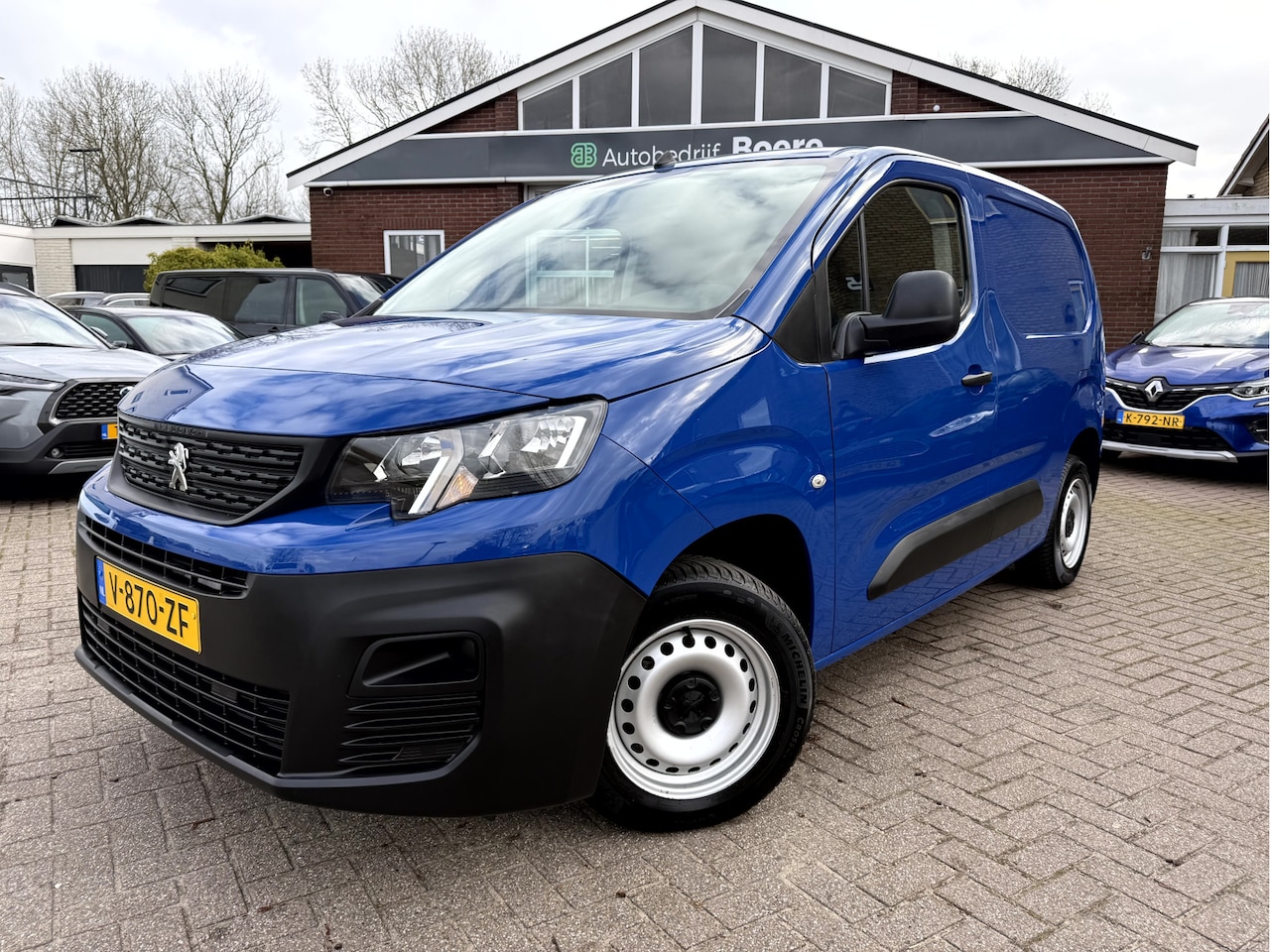 Peugeot Partner - 1.6 BlueHDI Pro 56426km, Zij Schuifdeur, Trekhaak, Elek.Pakket - AutoWereld.nl