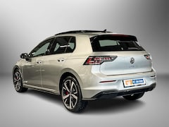 Volkswagen Golf - 1.5 eHybrid 272pk DSG GTE Panoramadak | Trekhaak, wegklapbaar | Head Up display