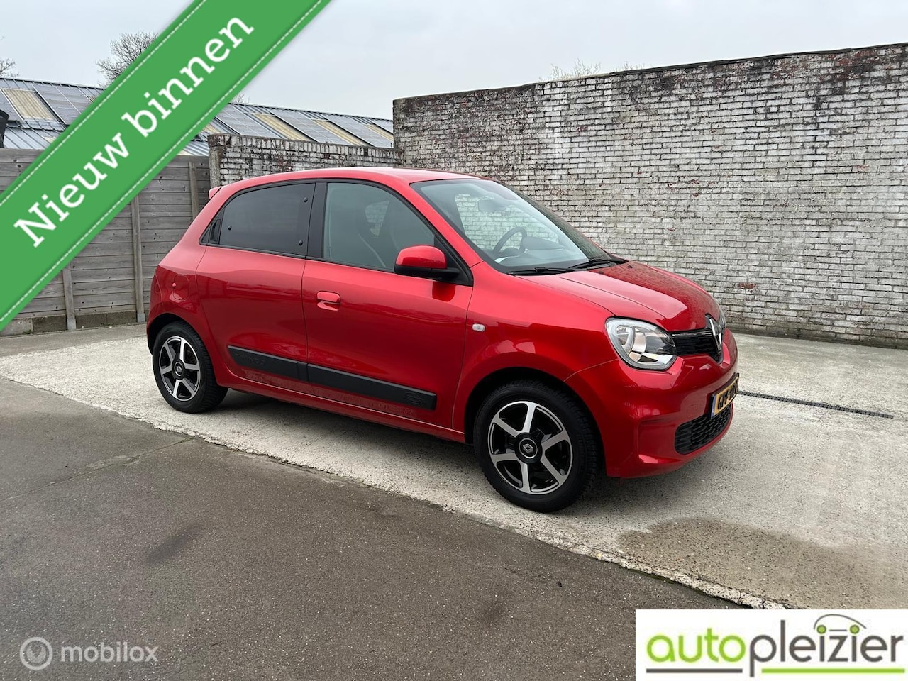 Renault Twingo - 1.0 SCe Intens|trekhaak|bleutooth|airco|All-season - AutoWereld.nl