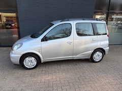 Toyota Yaris Verso - 1.3-16V VVT-i Luna