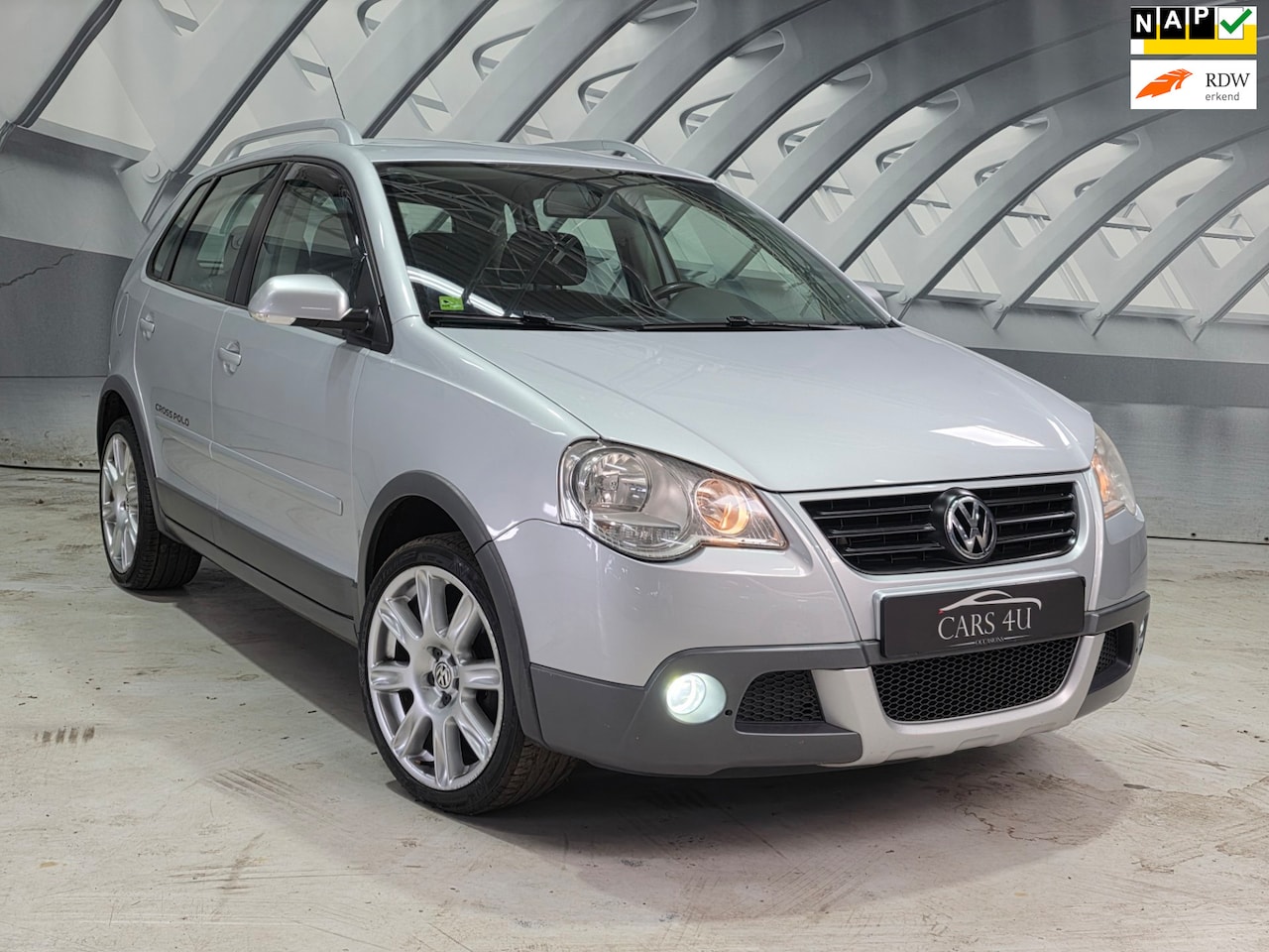 Volkswagen Polo - 1.4-16V Cross 1.4-16V Cross - AutoWereld.nl