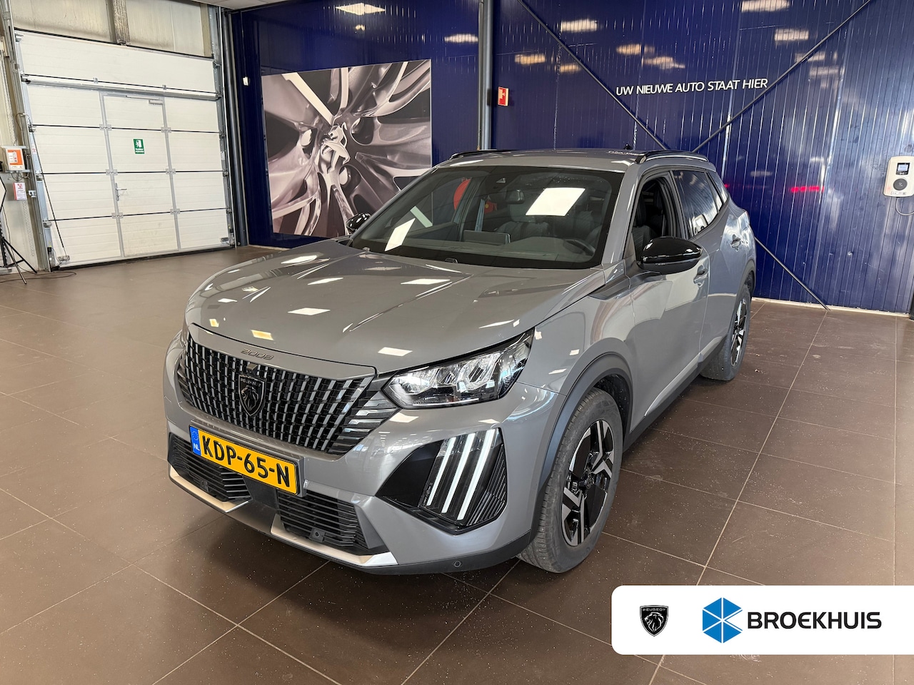 Peugeot 2008 - 1.2 Hybrid 136 Allure | Stoelverwarming | Camera V+A | Ad. Cruise control | PDC V+A | DAB - AutoWereld.nl