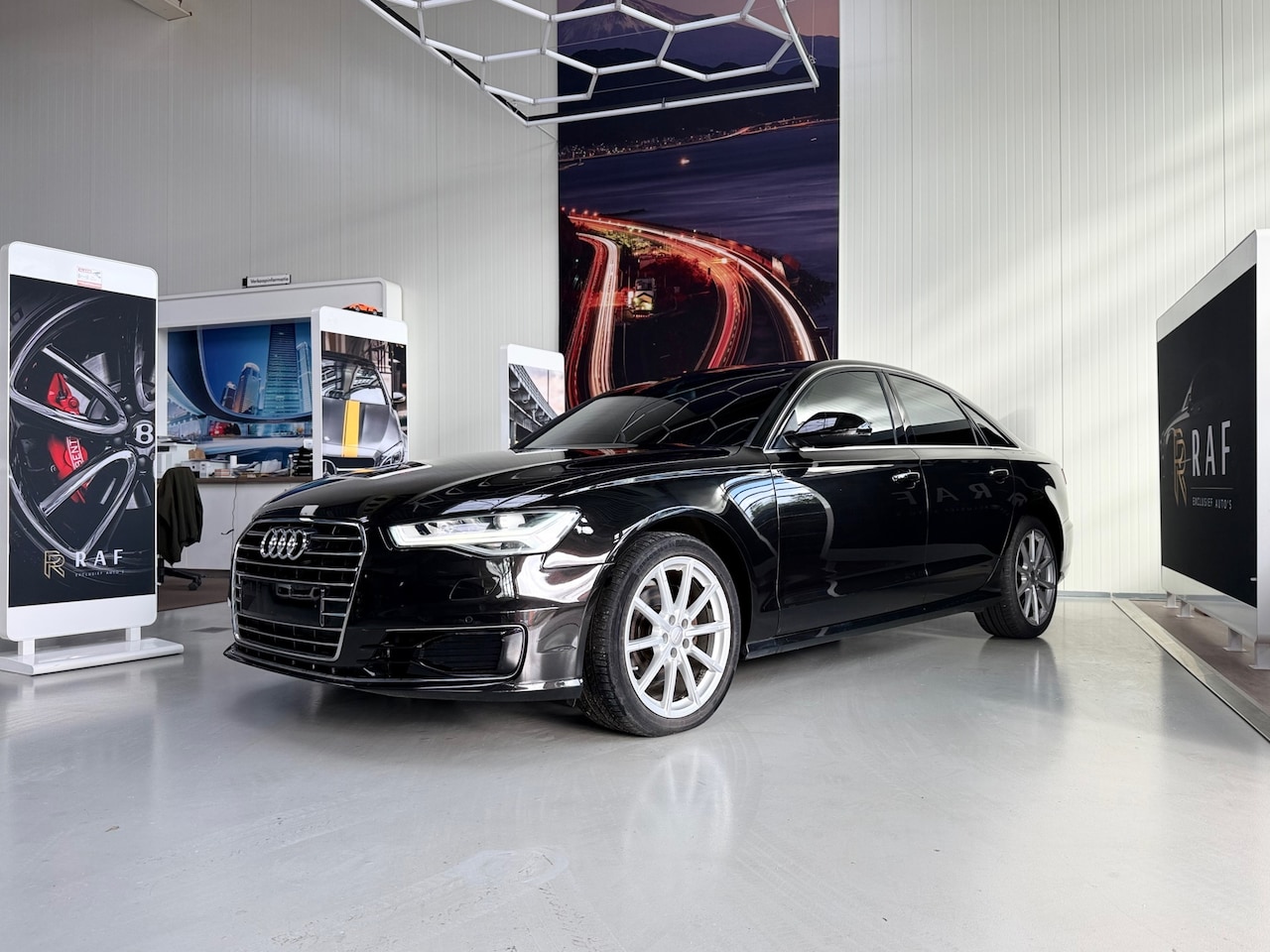 Audi A6 Limousine - 2.0 TDI quattro ultra Business Edition - AutoWereld.nl