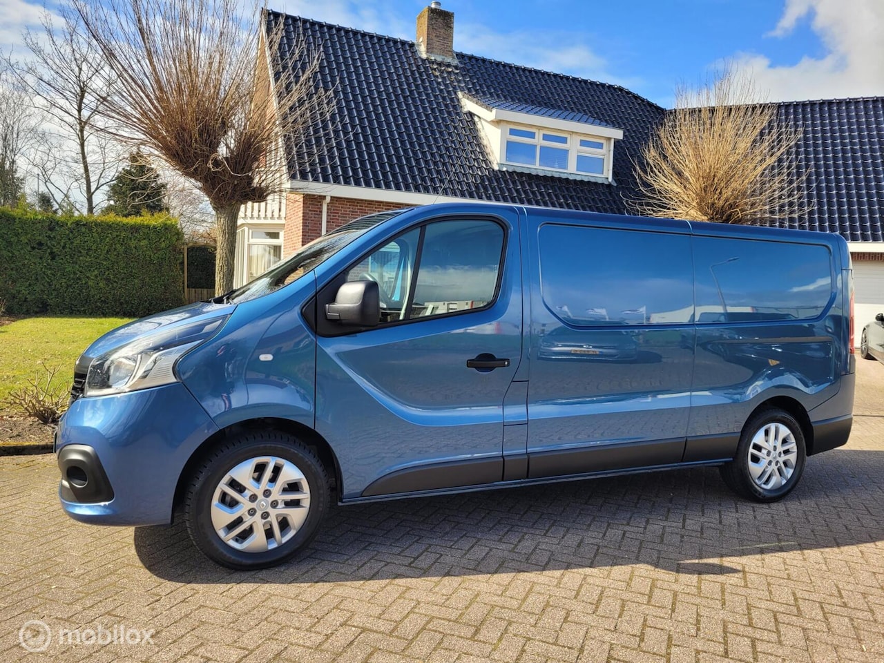 Renault Trafic - bestel 1.6 dCi T29 L2H1 airco,navi ,lm,trekh. - AutoWereld.nl