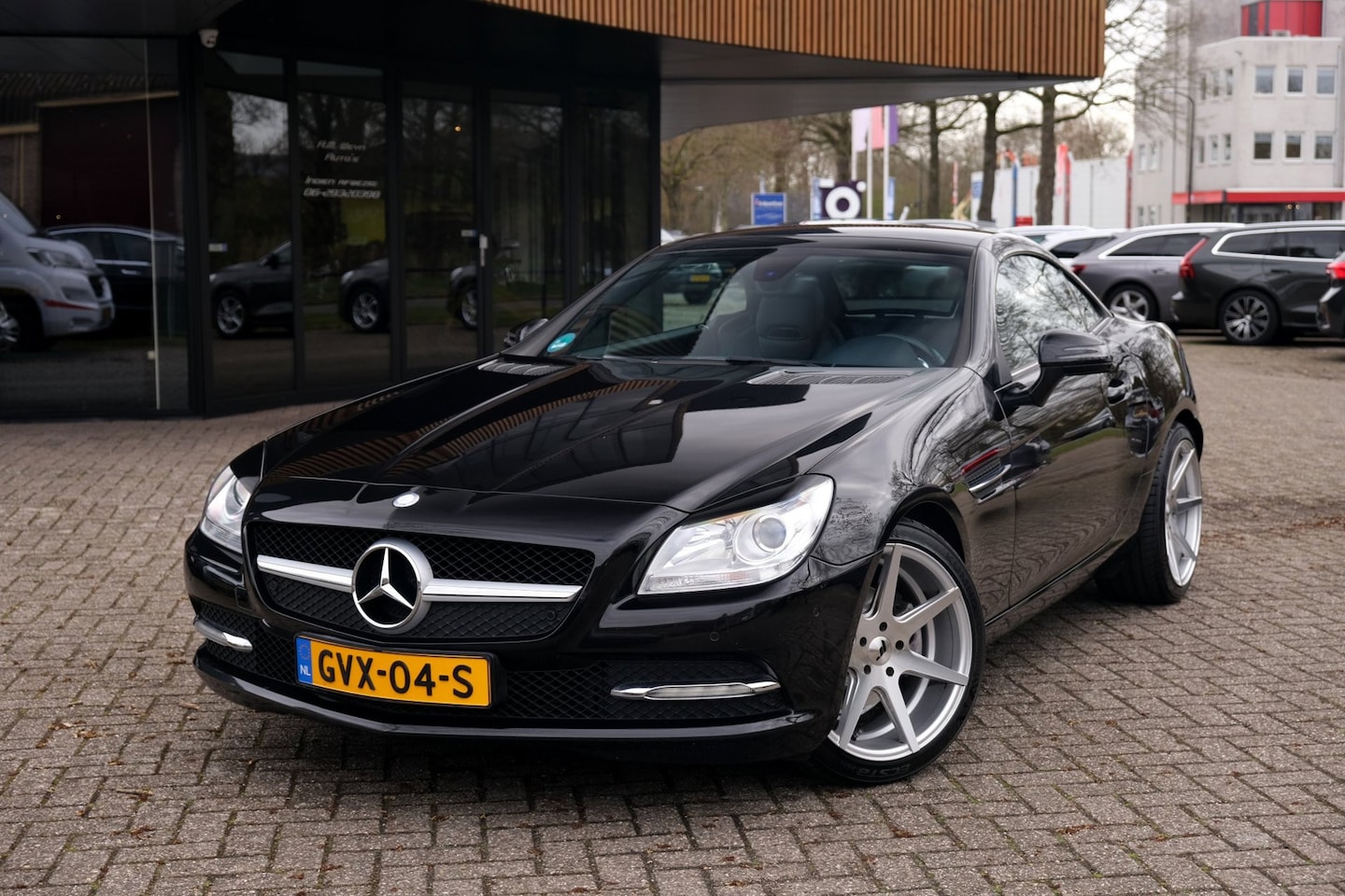Mercedes-Benz SLK-klasse - 200|Rijklaar!|Carplay|Bi-Xenon|Leder|Nekverwarming|Stoelverwarming|Pano - AutoWereld.nl
