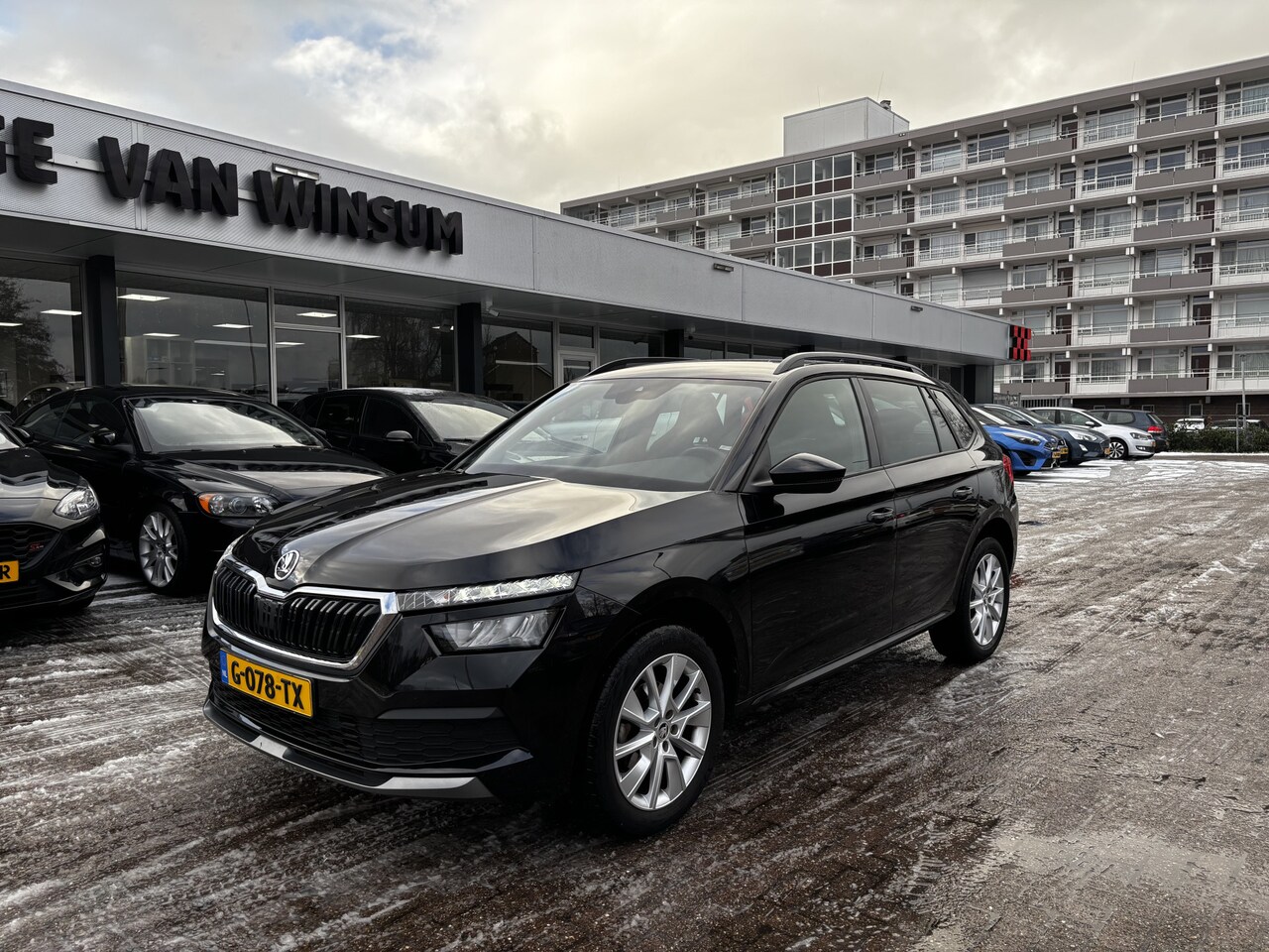 Skoda Kamiq - 1.0 TSI Sport Business Ad Cruise Lmv Klima Pdc Automaat Applecarplay/Android Auto Nap - AutoWereld.nl