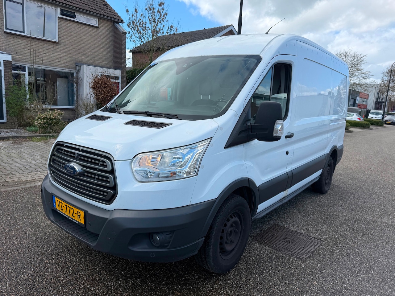 Ford Transit - 350 2.2 TDCI L2H2 Trend 350 2.2 TDCI L2H2 Trend - AutoWereld.nl
