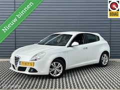 Alfa Romeo Giulietta - 1.4 T Progression | DNA | Cruise