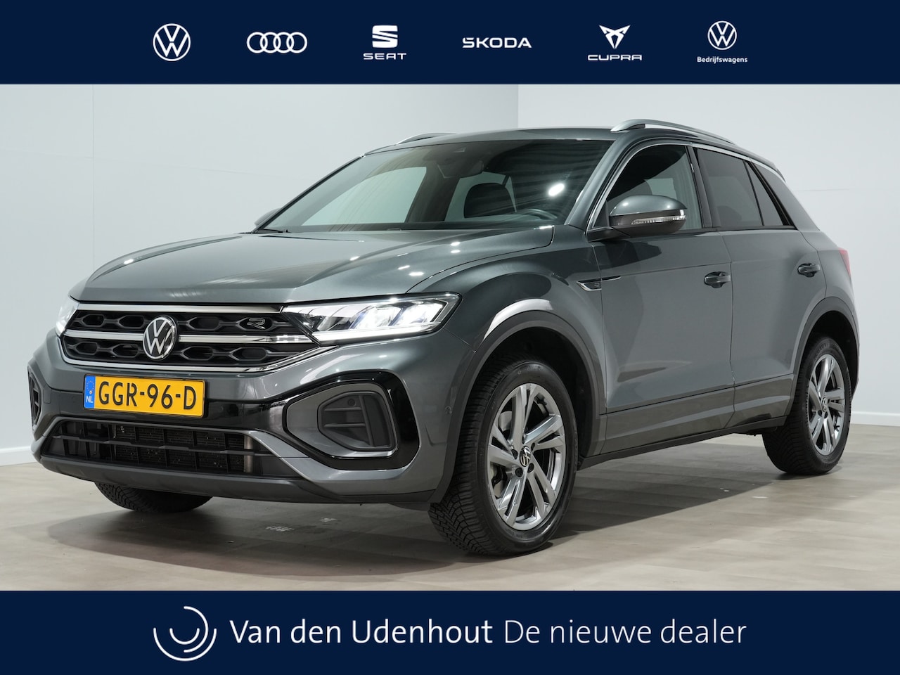 Volkswagen T-Roc - 1.5 DSG TSI R-Line | Camera | Virtual Cockpit | ACC | LED | Carplay 24 - AutoWereld.nl